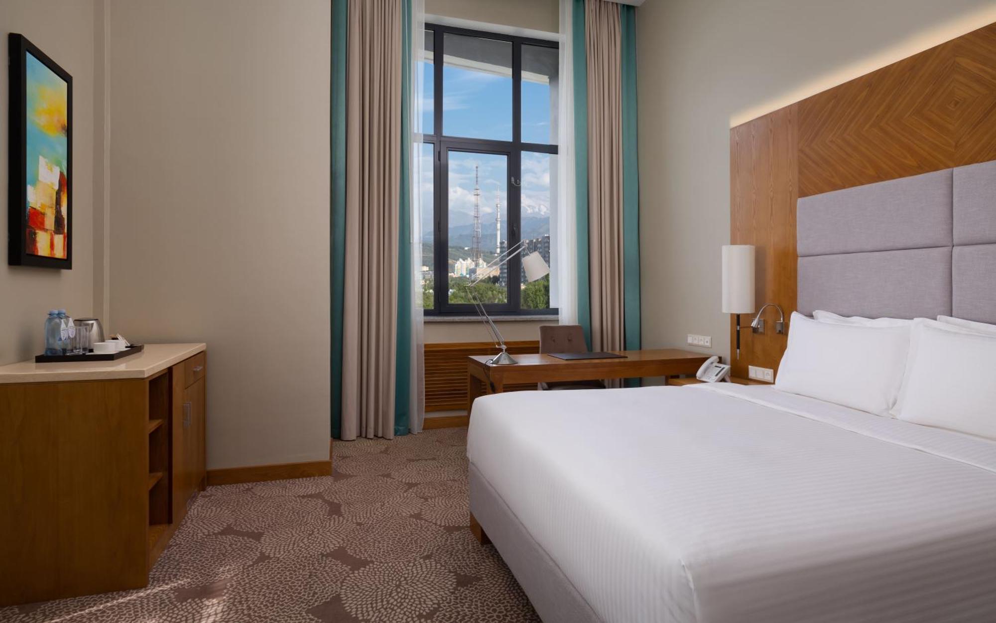 Doubletree By Hilton Almaty Hotel Екстериор снимка