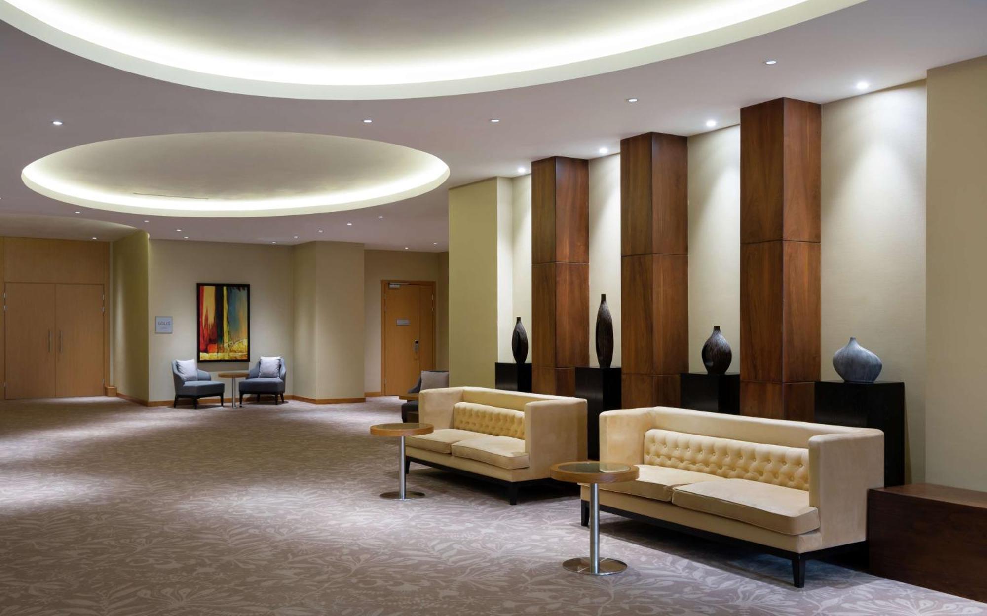 Doubletree By Hilton Almaty Hotel Екстериор снимка